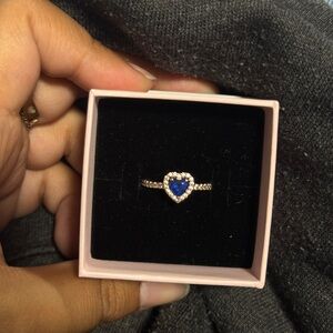 Pandora Elegant Blue Heart Ring